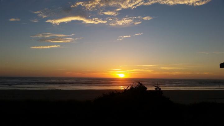 Filename: Sunset from the deck.jpg
Size: 70.53 KB
08-29-2015, 07:12 PM